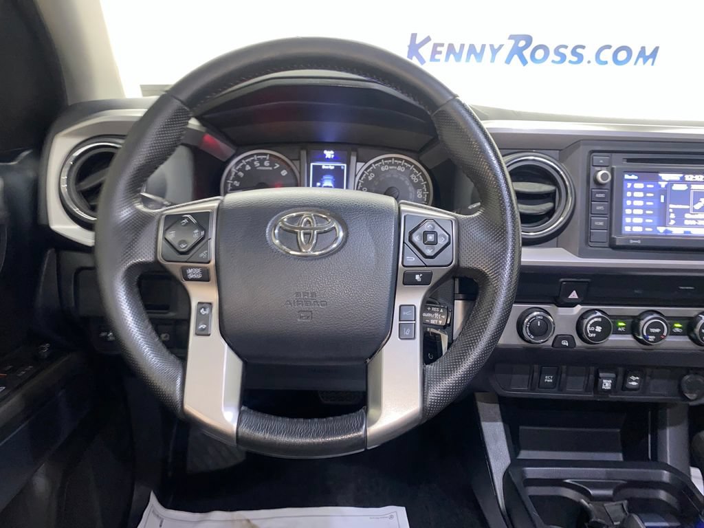 Used 2019 Toyota Tacoma SR5 AWD/4WD image 26