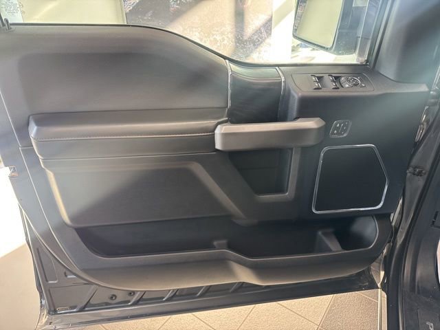 Used 2018 Ford F150 Platinum w/ Equipment Group 701A Luxury AWD/4WD image 21