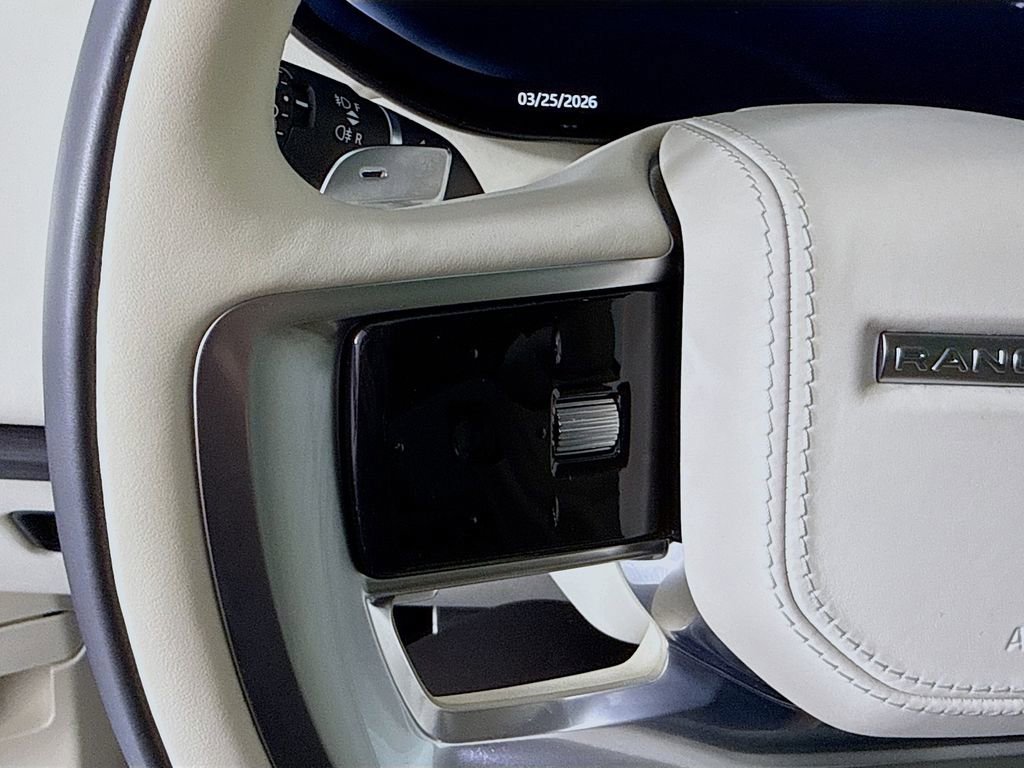 Used 2023 Land Rover Range Rover Long Wheelbase Autobiography image 11