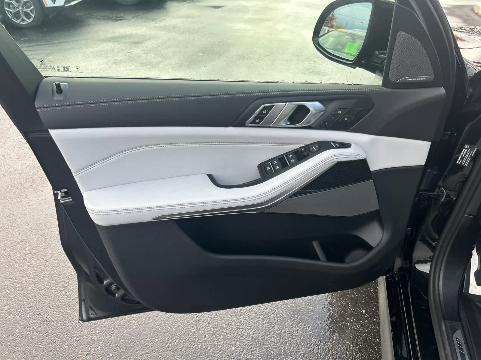 Used 2026 BMW X5 M60i image 27