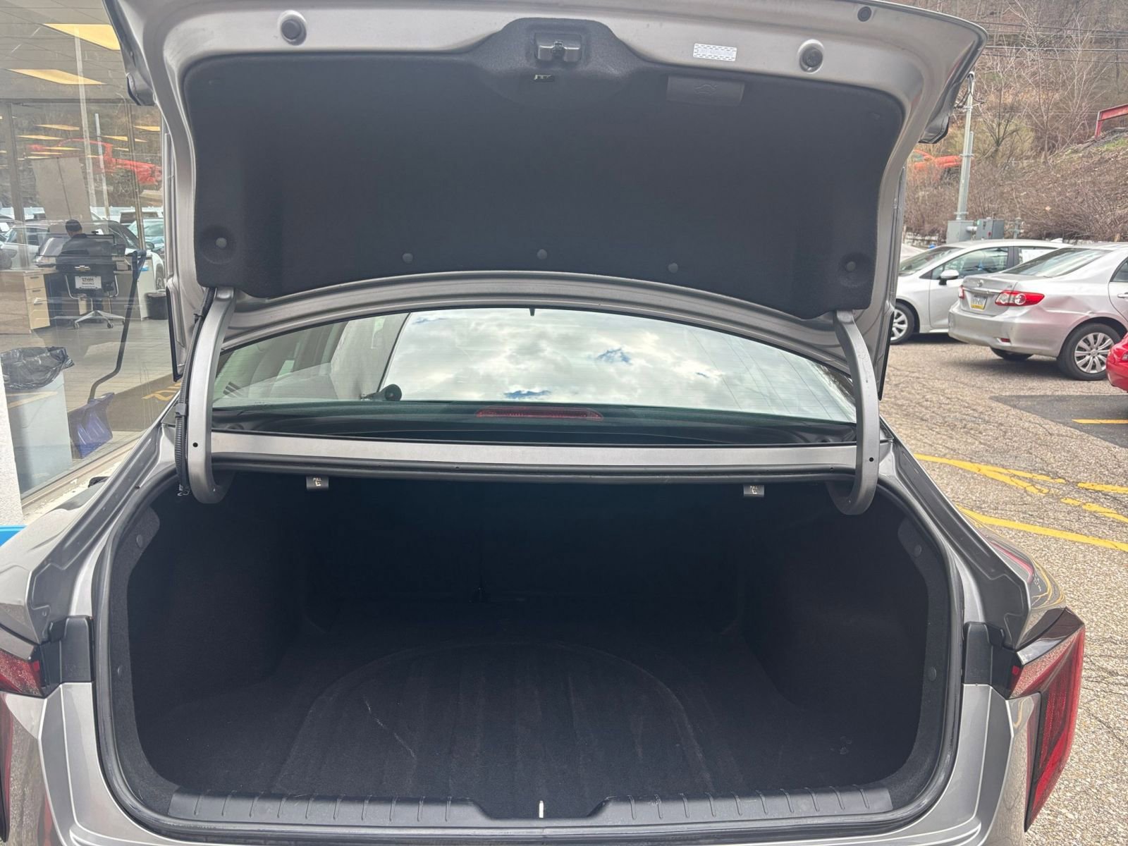 Used 2025 Kia K4 LXS image 31