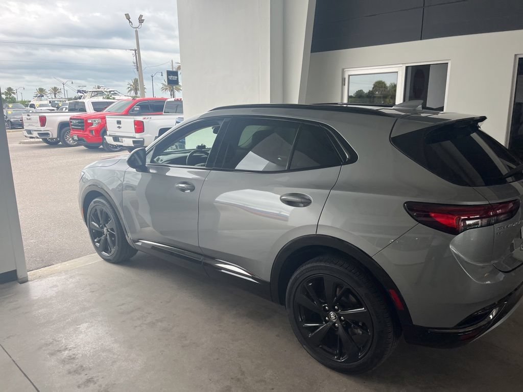 Certified 2023 Buick Envision Essence w/ Technology Package I AWD/4WD image 3