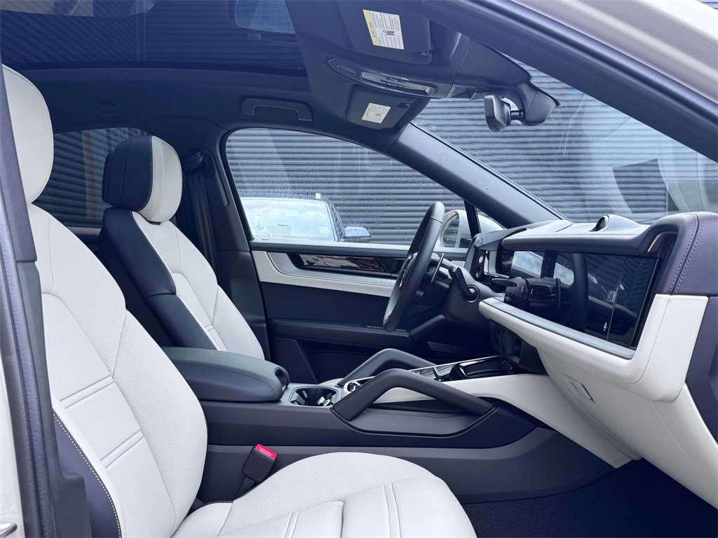 New 2026 Porsche Cayenne E-Hybrid Coupe image 16