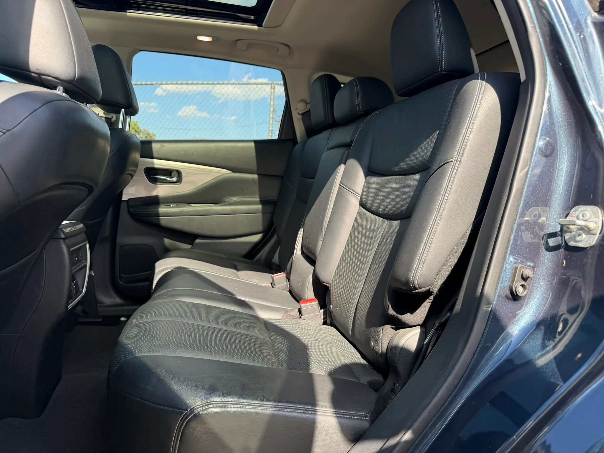 Used 2017 Nissan Murano Platinum w/ Platinum Technology Package AWD/4WD image 12