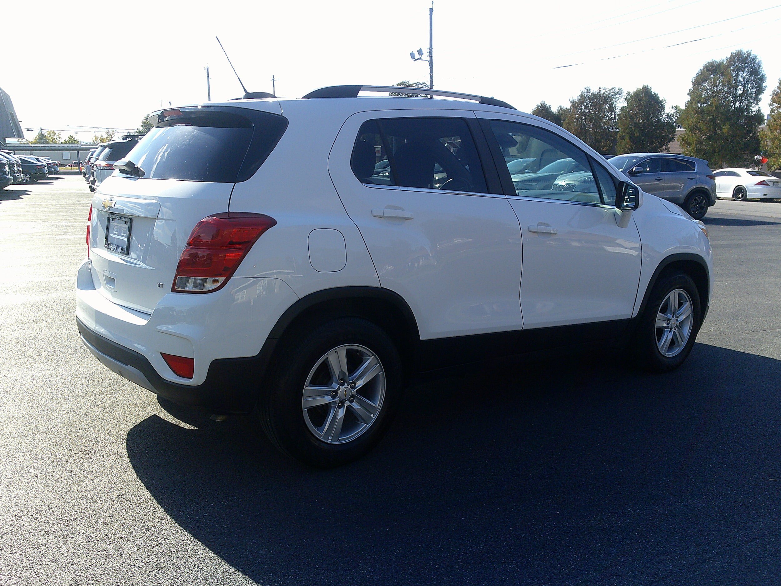 Used 2020 Chevrolet Trax LT FWD image 7