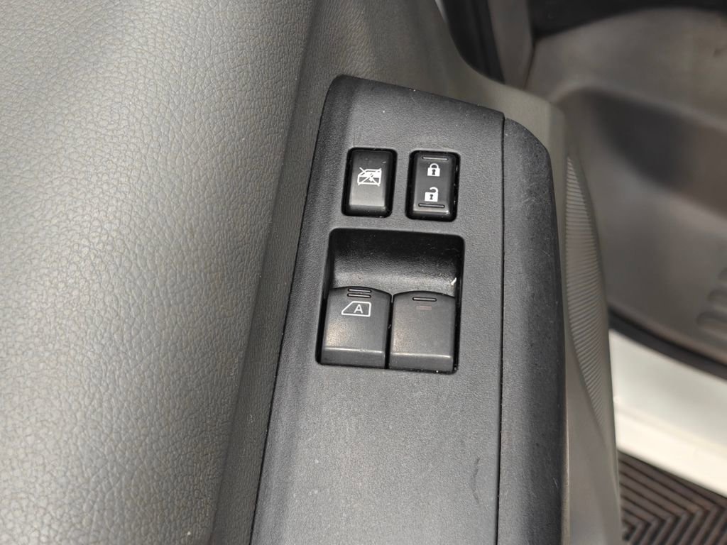 Used 2020 Nissan NV 2500 SV image 38