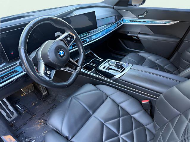 Used 2023 BMW 740i w/ Parking Assistance Package image 16
