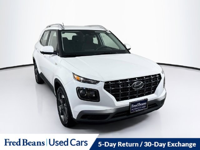Certified 2026 Hyundai Venue SEL FWD image 1