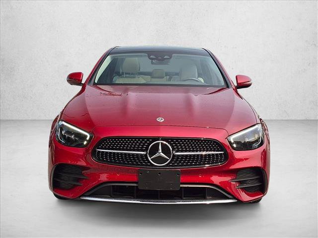 Used 2023 Mercedes-Benz E 350 4MATIC Sedan image 2