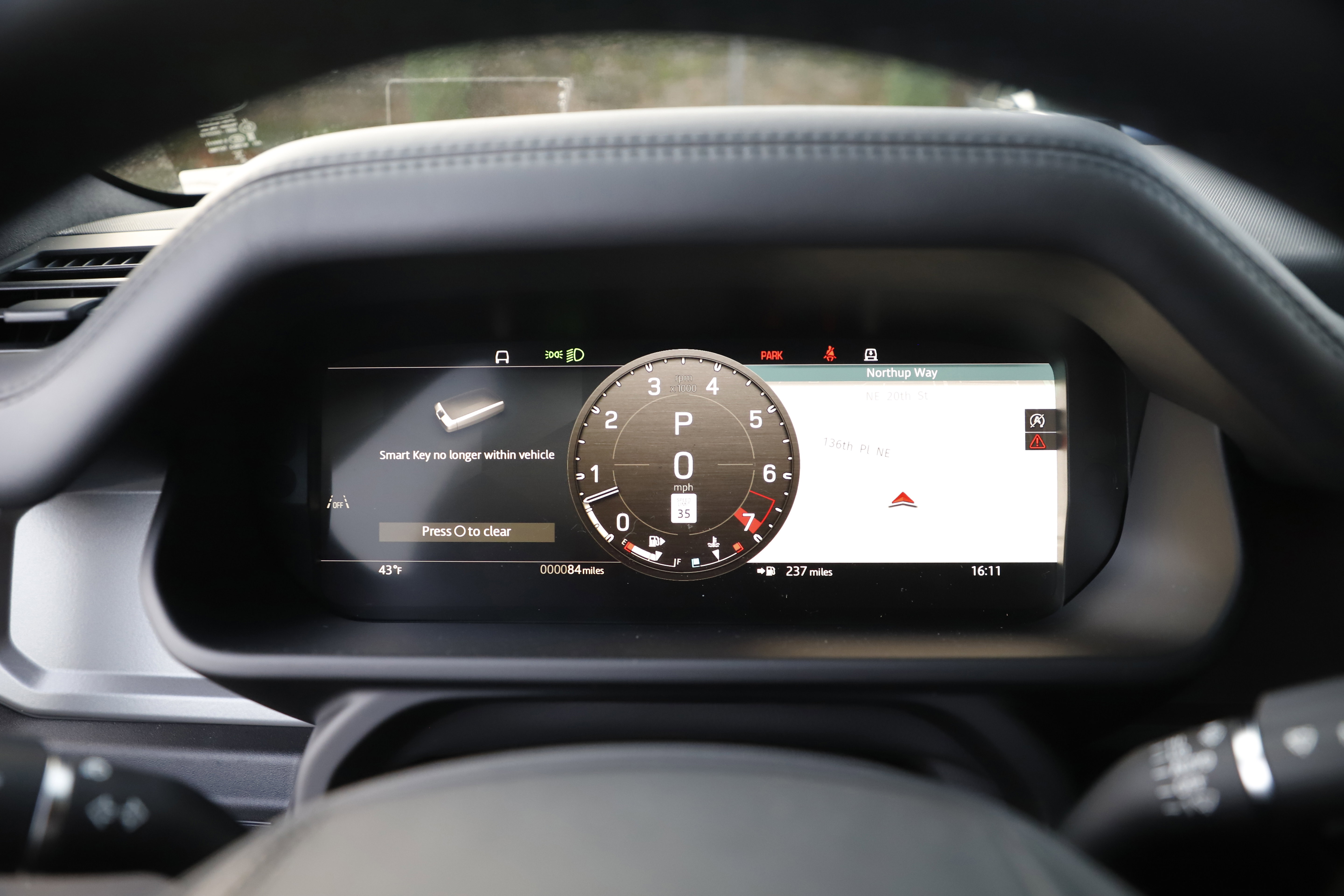 New 2025 Land Rover Defender 110 X AWD/4WD image 17