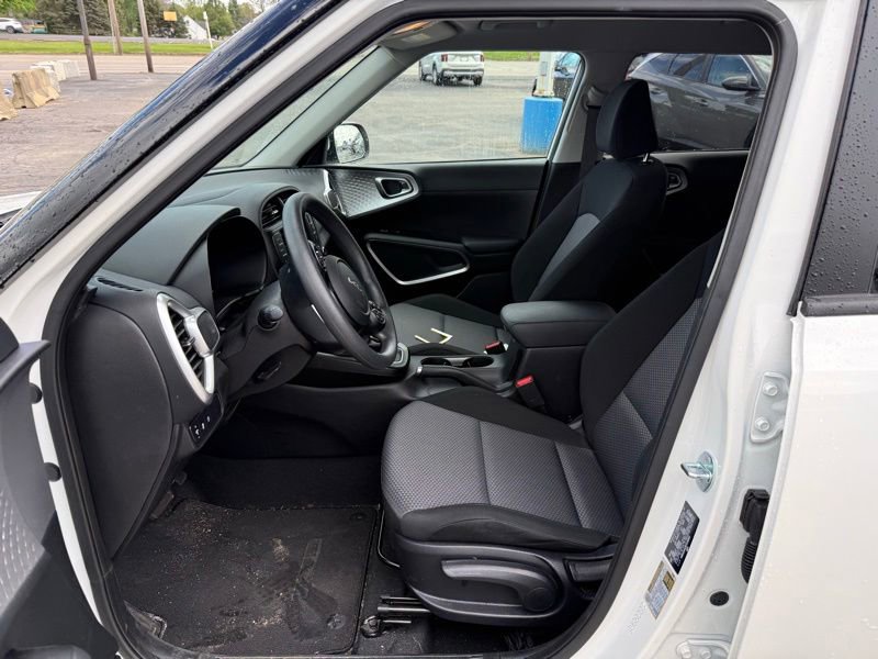 Certified 2023 Kia Soul LX FWD image 8