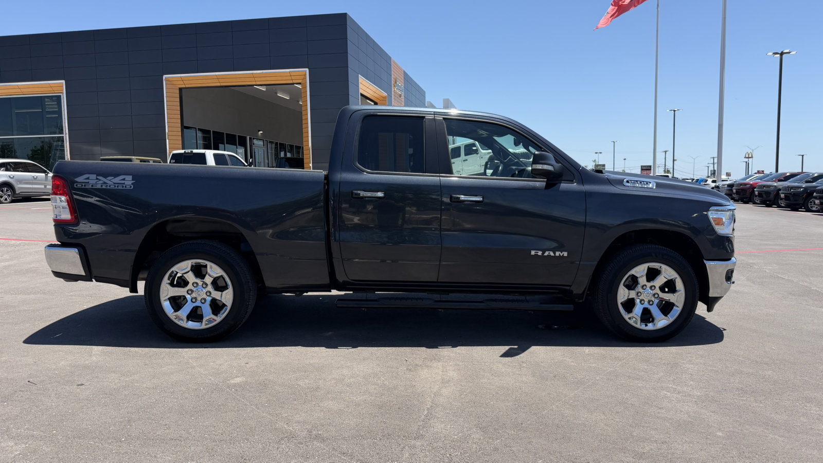 Certified 2019 RAM 1500 Big Horn AWD/4WD image 4