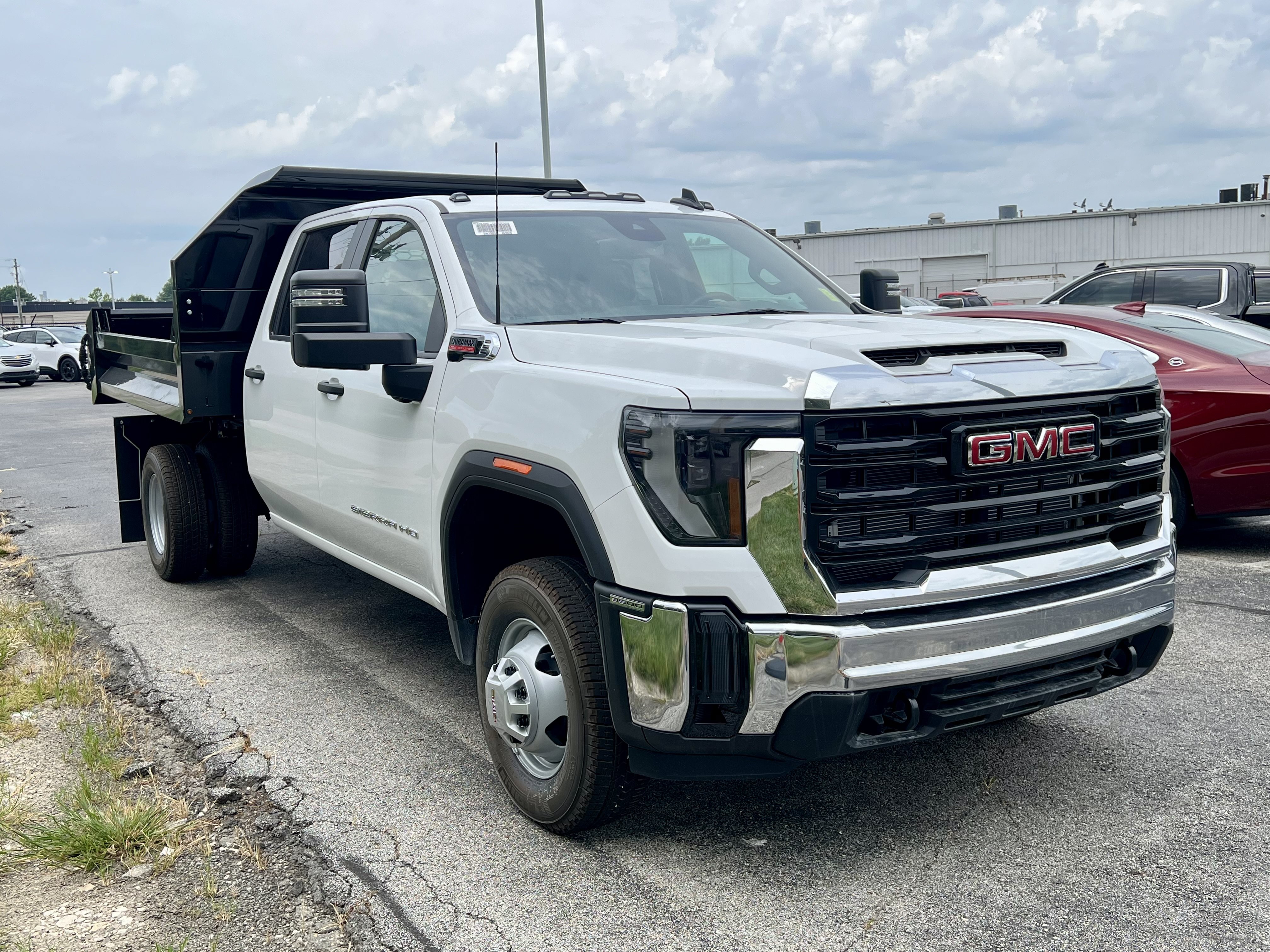 New 2026 GMC Sierra 3500 Pro w/ Convenience Package