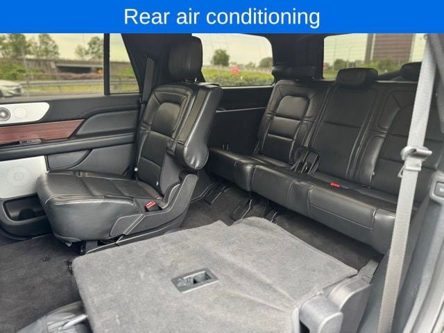 Certified 2021 Lincoln Navigator Reserve AWD/4WD image 19