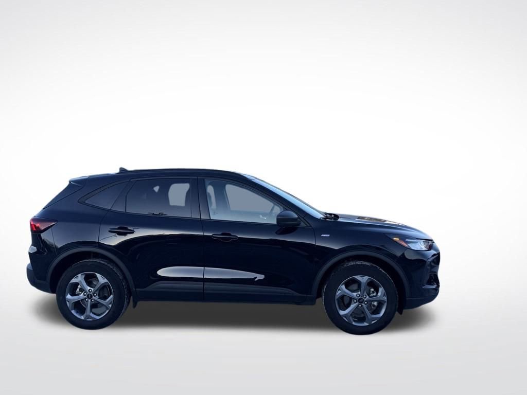 Used 2025 Ford Escape ST-Line image 2