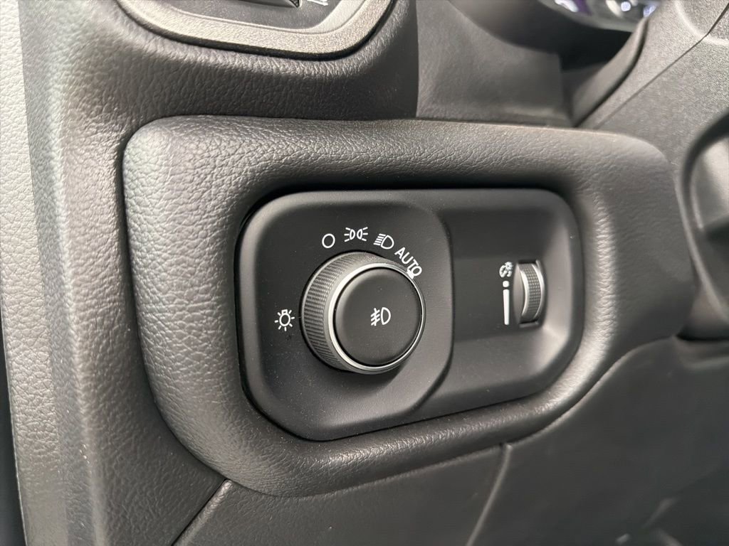 New 2026 RAM 3500 4x4 Crew Cab DRW image 13