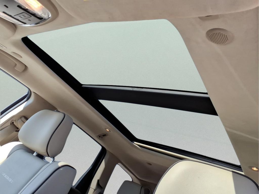 Used 2020 Jeep Grand Cherokee Summit w/ Platinum Series Group image 13