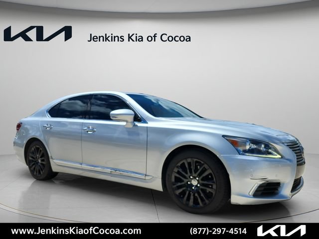 Used 2015 Lexus LS 460 w/ Comfort Package RWD image 1