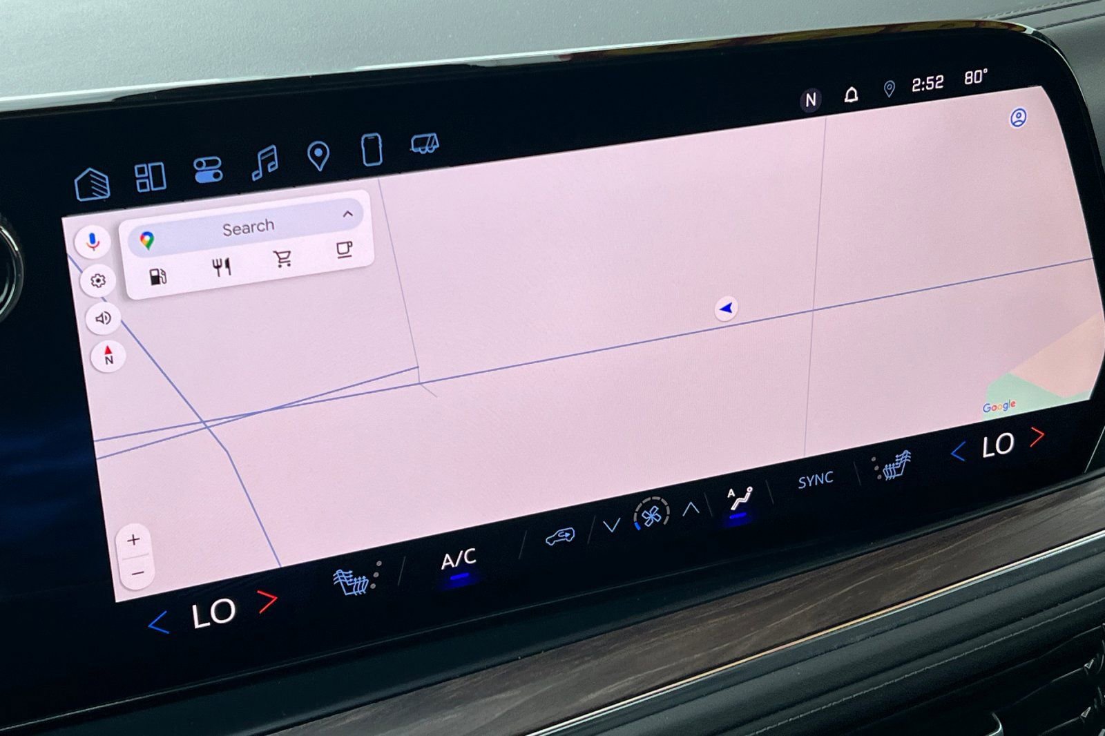 Used 2025 Chevrolet Suburban LT w/ Comfort Package image 24