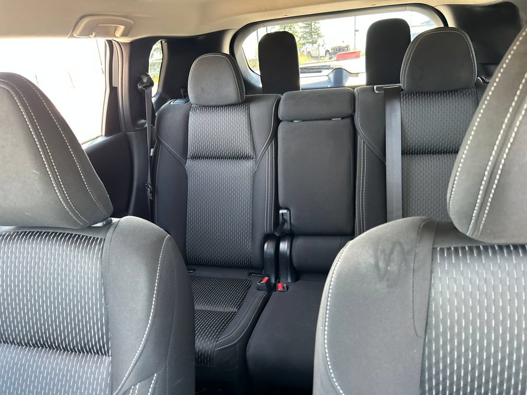 Used 2025 Mitsubishi Outlander ES AWD/4WD image 6