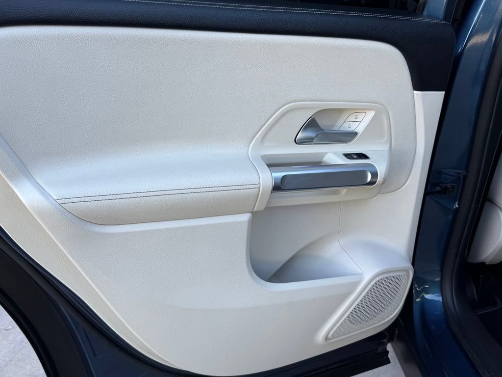 Certified 2023 Mercedes-Benz GLB 250 image 25