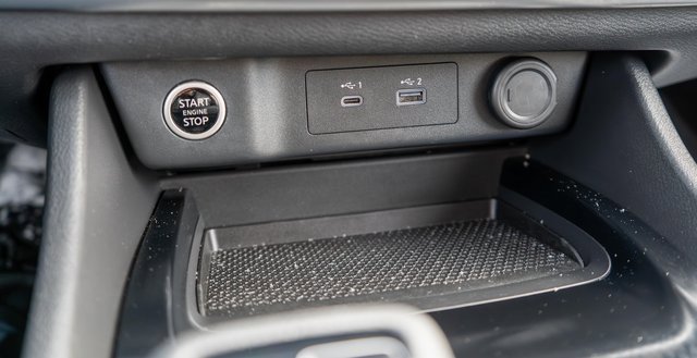 Used 2023 Nissan Rogue SV image 26