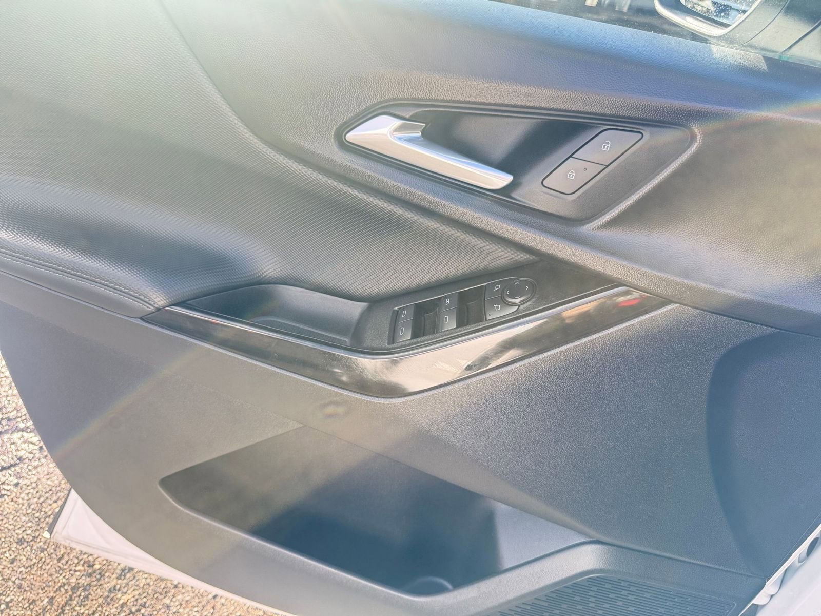 Used 2025 Chevrolet Equinox LT image 20