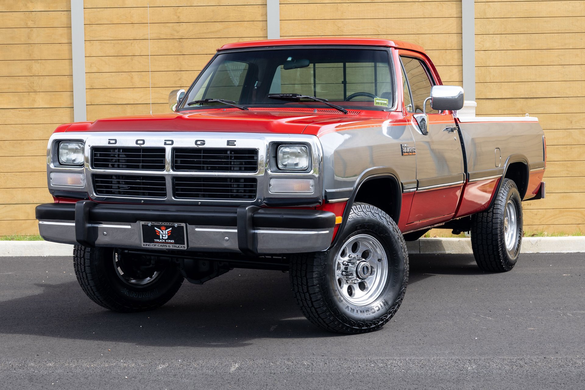 Used 1991 Dodge D/W Truck 250 image 3