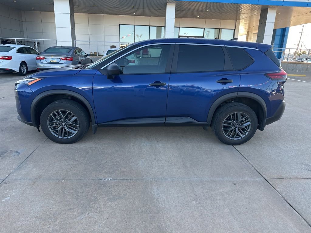 Used 2023 Nissan Rogue S image 25