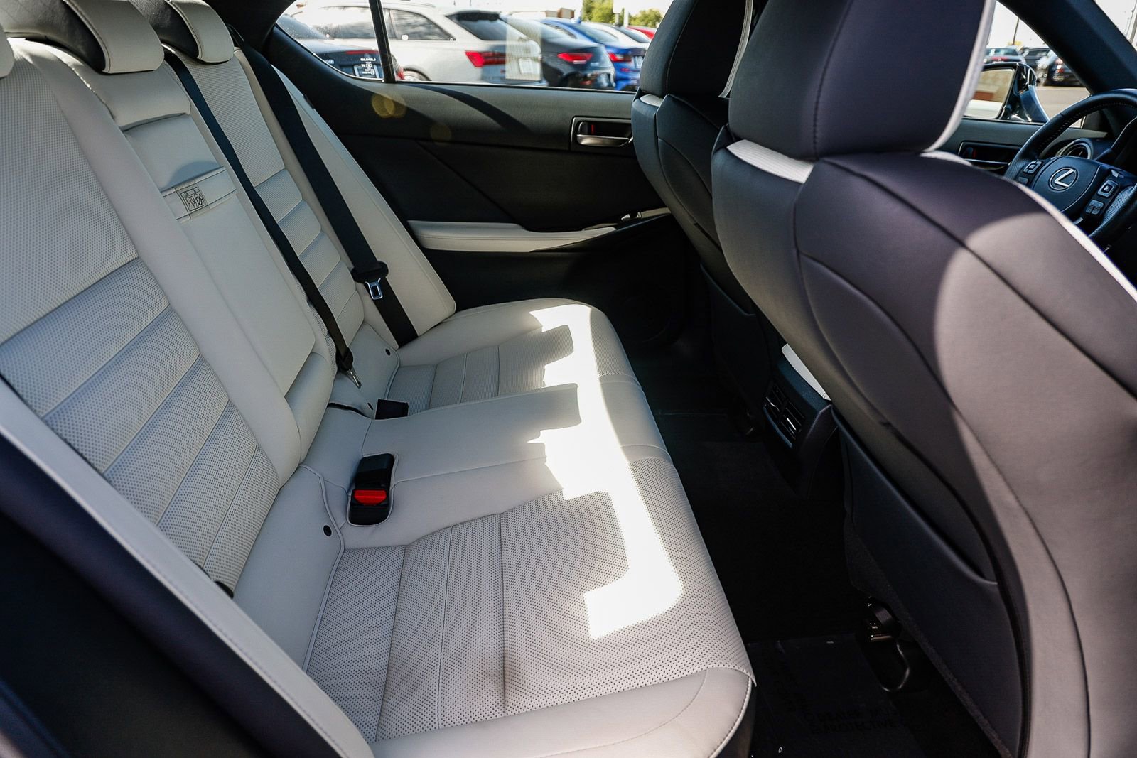 Used 2023 Lexus IS 350 F Sport w/ Navigation Package image 18