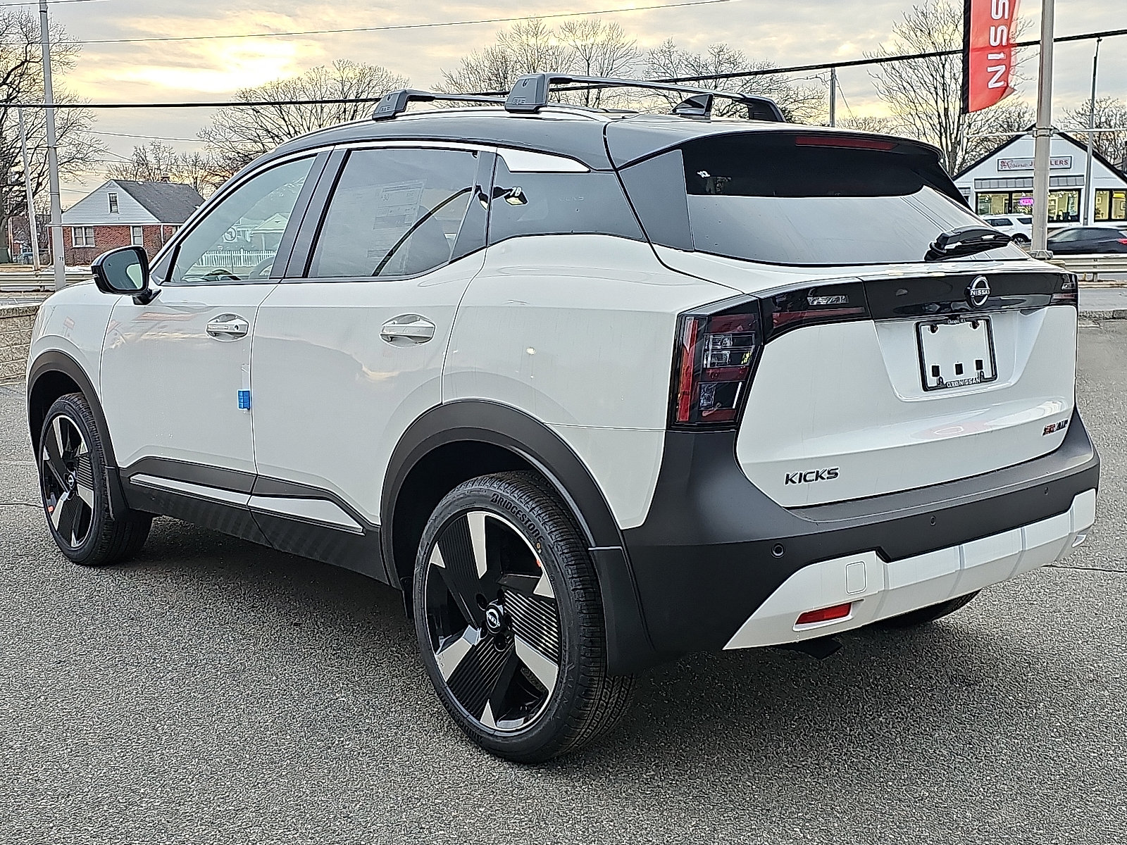 New 2026 Nissan Kicks SR w/ Cold Weather Package AWD/4WD image 3