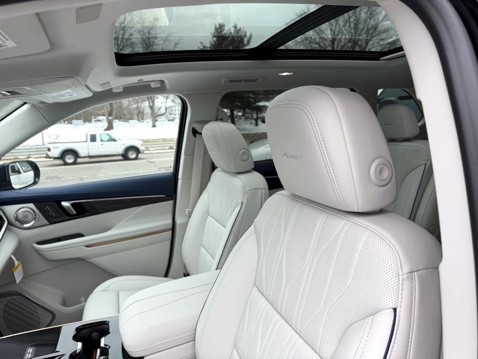 New 2026 Buick Enclave Avenir w/ Super Cruise Package image 13