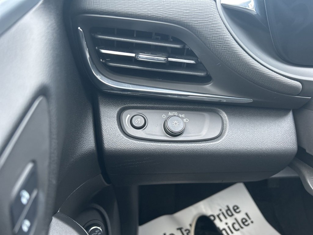 Used 2024 Buick Envista Preferred w/ Convenience I Package image 29