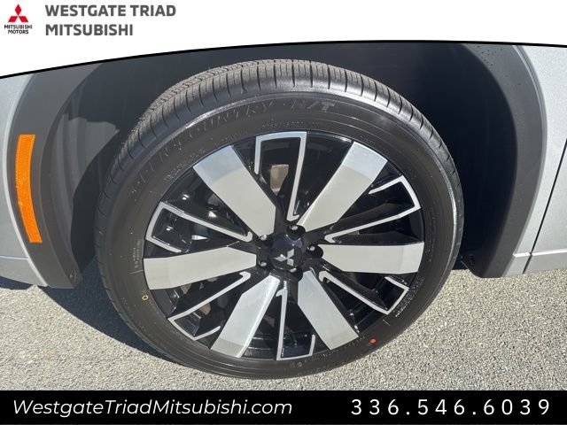 New 2026 Mitsubishi Outlander SEL FWD image 4