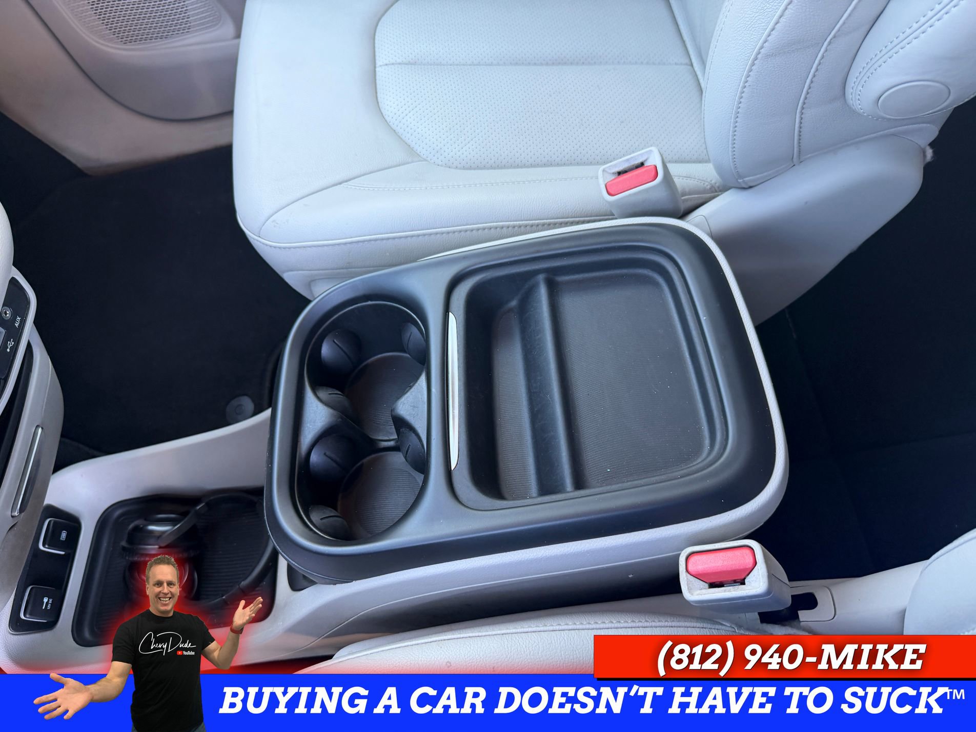 Used 2018 Chrysler Pacifica Touring-L w/ Tire & Wheel Group image 29