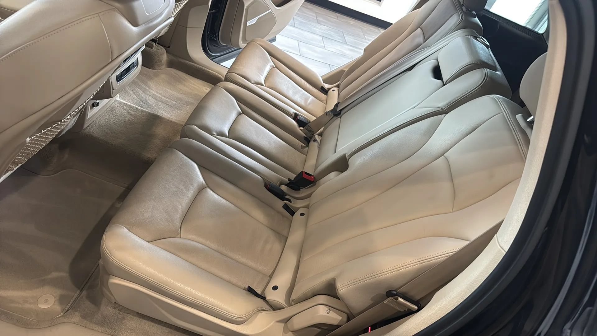 Used 2018 Audi Q7 3.0T Premium Plus AWD/4WD image 28