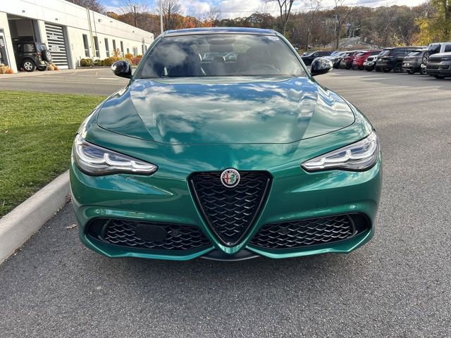 New 2025 Alfa Romeo Giulia AWD w/ Driving Assist Package image 3
