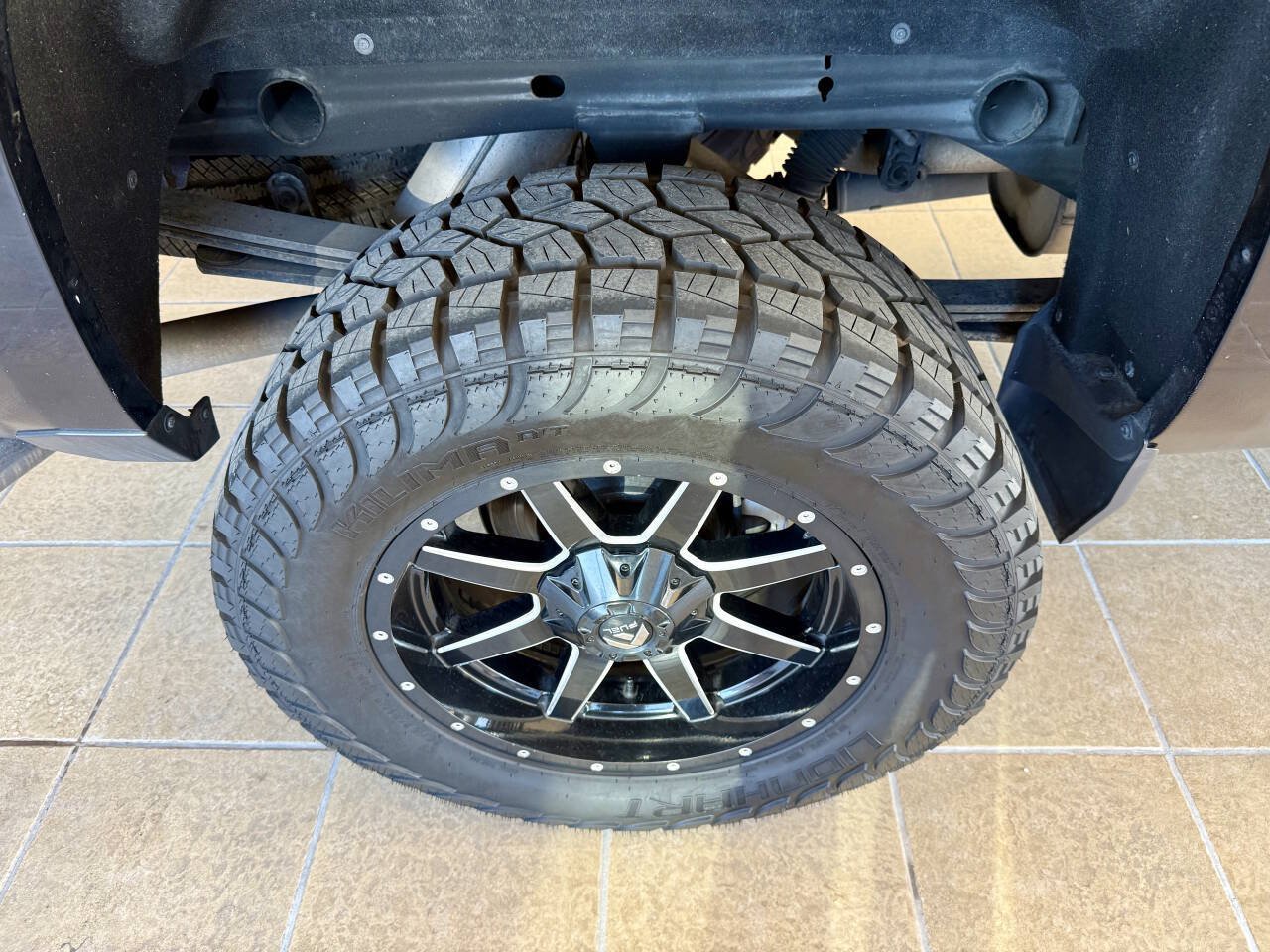 Used 2017 Chevrolet Silverado 1500 LT w/ All Star Edition RWD image 29
