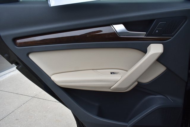Used 2019 Audi Q5 2.0T Premium Plus w/ Premium Plus Package image 35