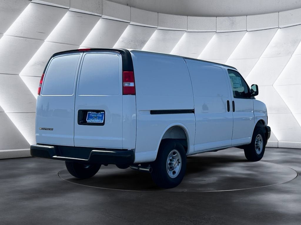 New 2026 Chevrolet Express 2500 w/ Driver Convenience Package RWD image 5