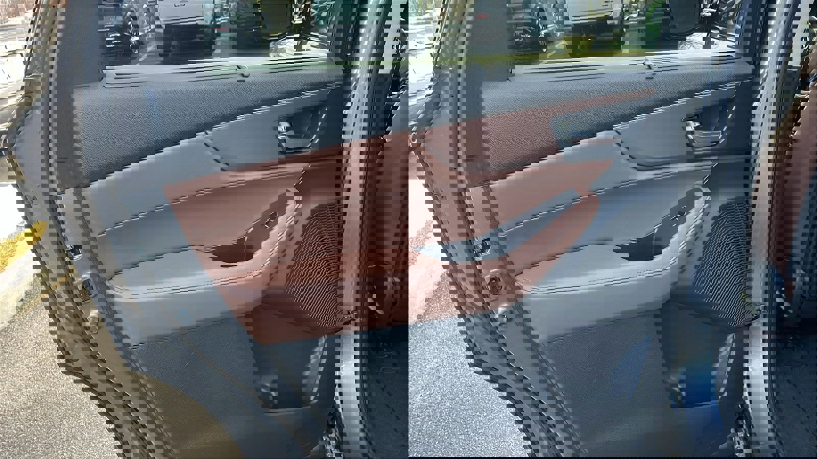 Used 2023 Acura MDX SH-AWD w/ Technology Package image 19