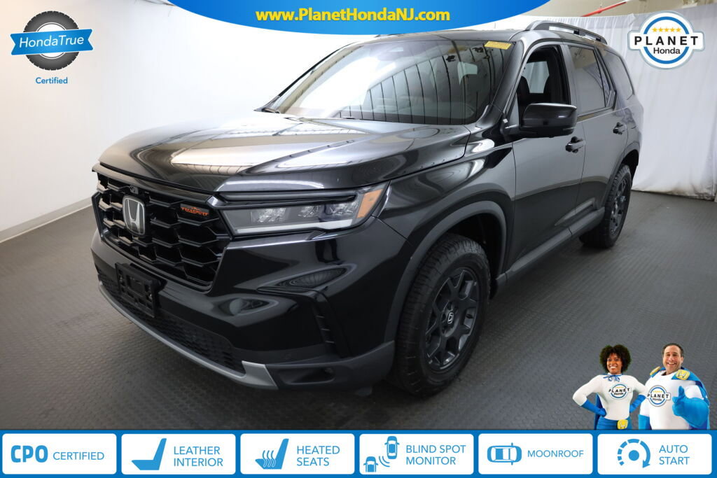 Certified 2023 Honda Pilot TrailSport image 1