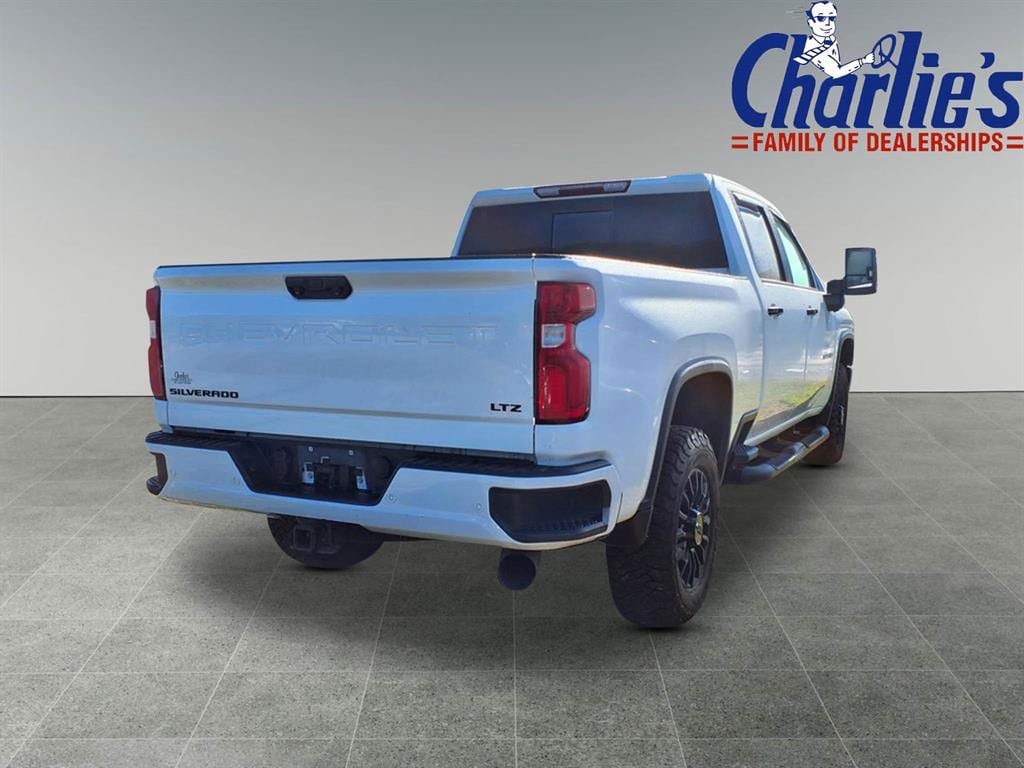 Used 2022 Chevrolet Silverado 3500 LTZ w/ LTZ Plus Package AWD/4WD image 5