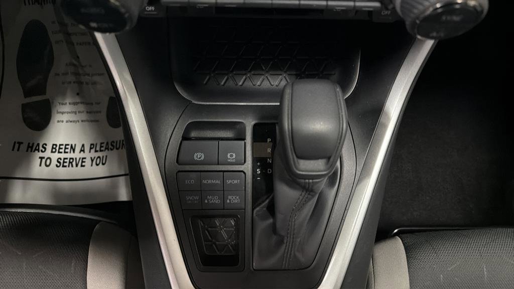Used 2025 Toyota RAV4 XLE w/ Convenience Package AWD/4WD image 17