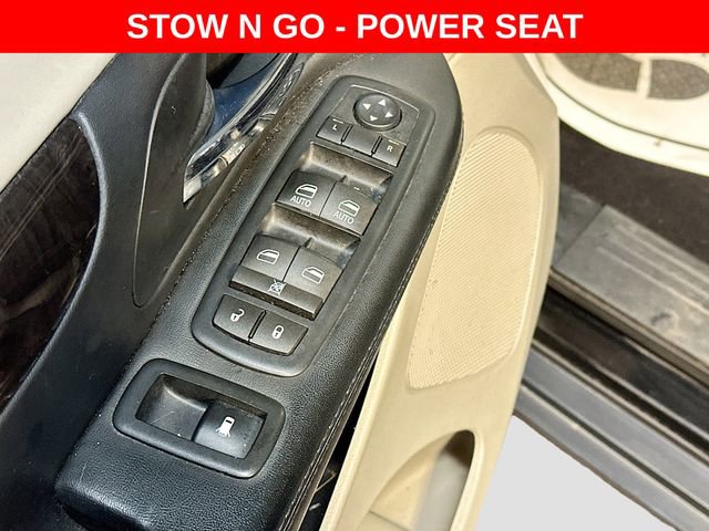 Used 2016 Dodge Grand Caravan SXT w/ Quick Order Package 29G SXT image 17