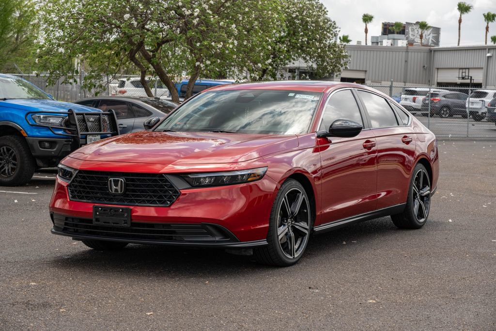 Used 2023 Honda Accord Sport image 3