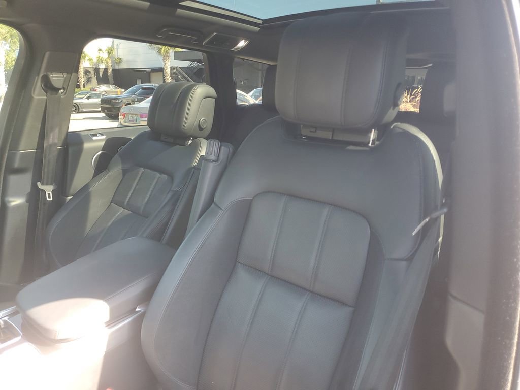Used 2019 Land Rover Range Rover Sport HST image 18