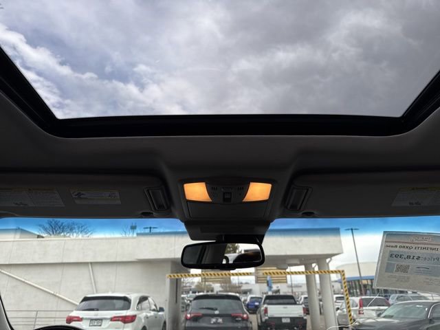 Used 2017 INFINITI QX80 4WD w/ Driver Assistance Package image 22