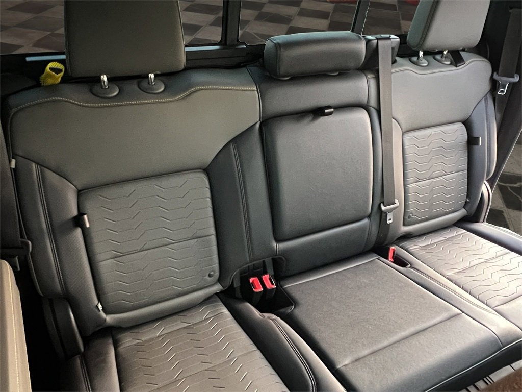 Certified 2022 Chevrolet Silverado 1500 ZR2 w/ Technology Package image 18