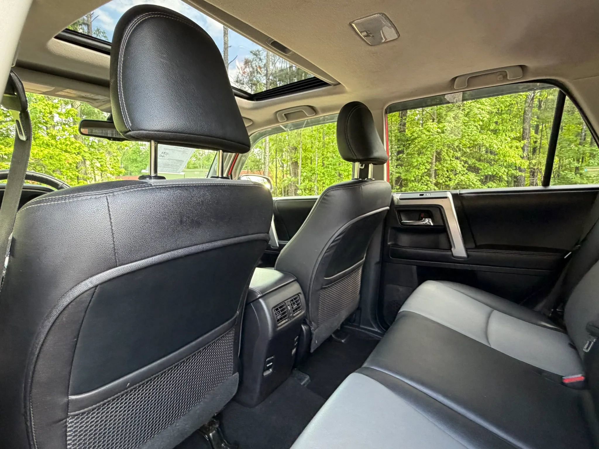 Used 2016 Toyota 4Runner SR5 Premium AWD/4WD image 15